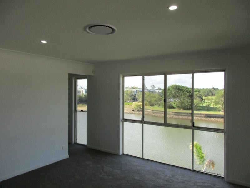 Hope Island QLD 4212