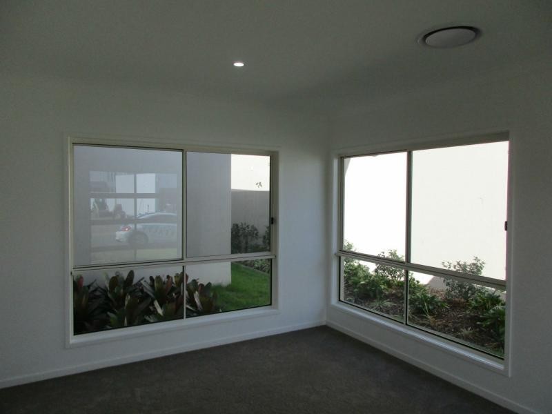 Hope Island QLD 4212