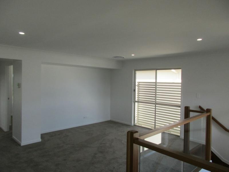 Hope Island QLD 4212