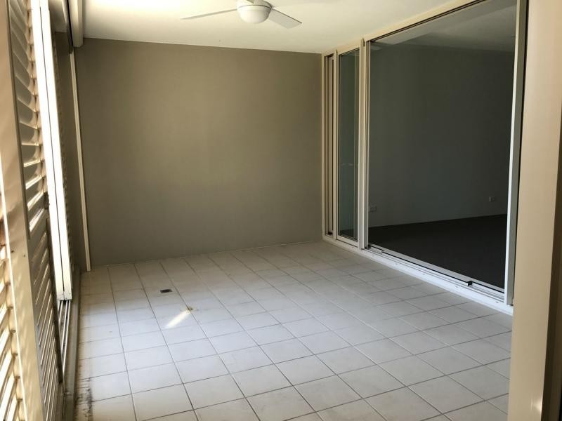 Hope Island QLD 4212