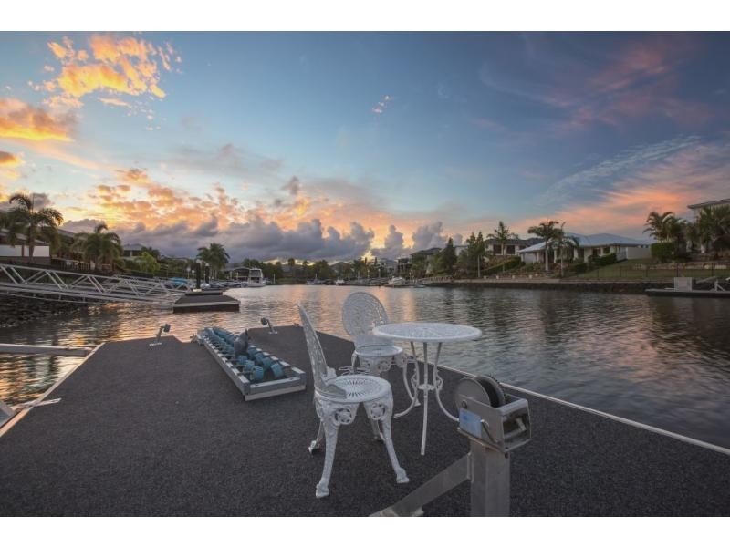 35 Ferrymans Court, Helensvale QLD 4212