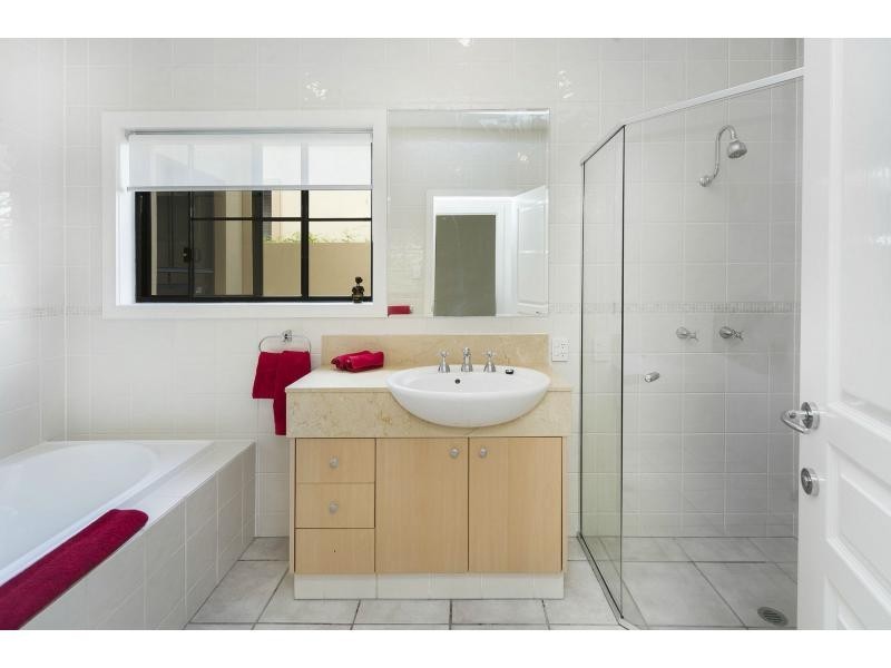 3294 Palladian Drive, Hope Island QLD 4212