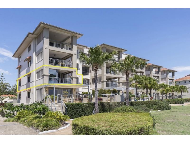 8410 Magnolia Drive, Hope Island QLD 4212