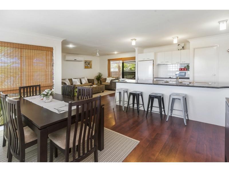 26 Carter Street, Pacific Pines QLD 4211