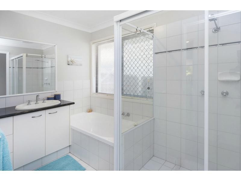 26 Carter Street, Pacific Pines QLD 4211