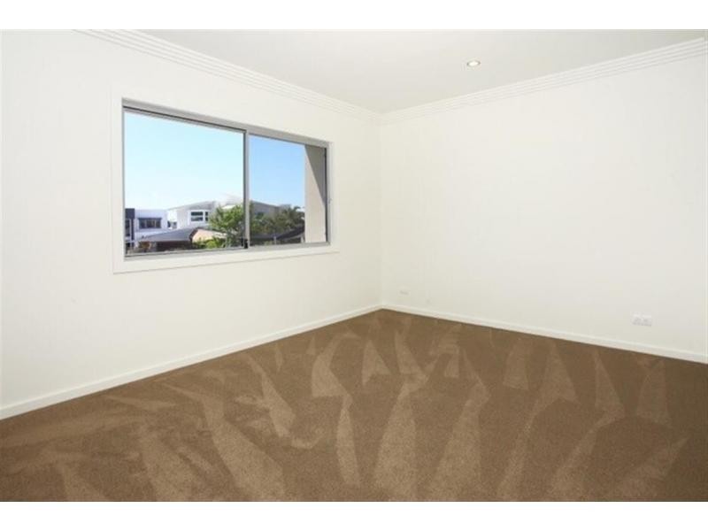 63 Southaven Drive, Helensvale QLD 4212