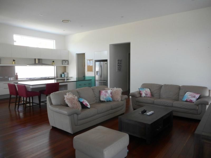Hope Island QLD 4212