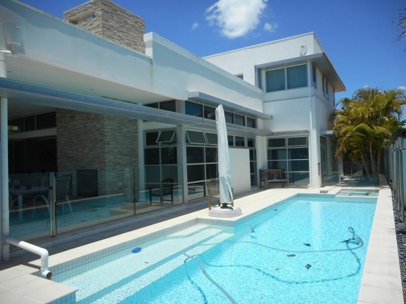 Hope Island QLD 4212