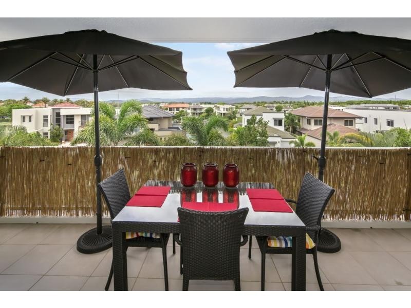 2304 Activa Way, Hope Island QLD 4212