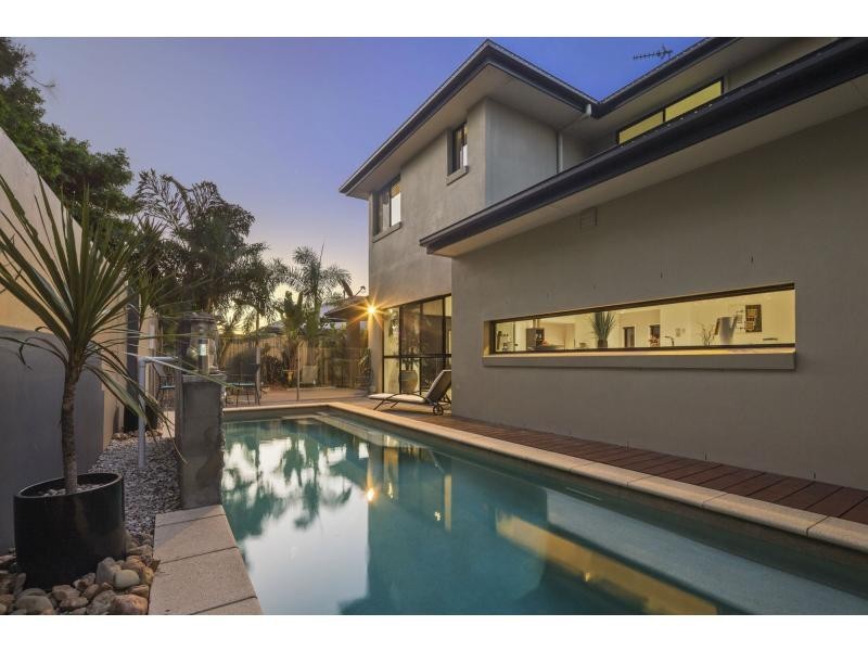 17 River Links Boulevard East, Helensvale QLD 4212