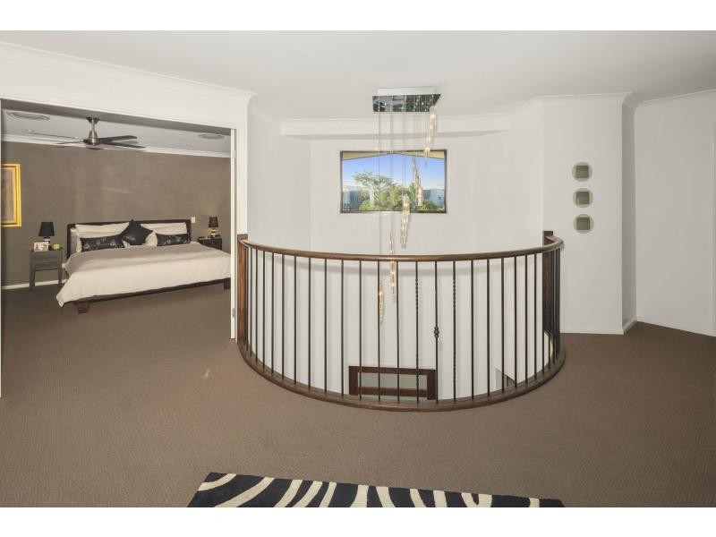 17 River Links Boulevard East, Helensvale QLD 4212