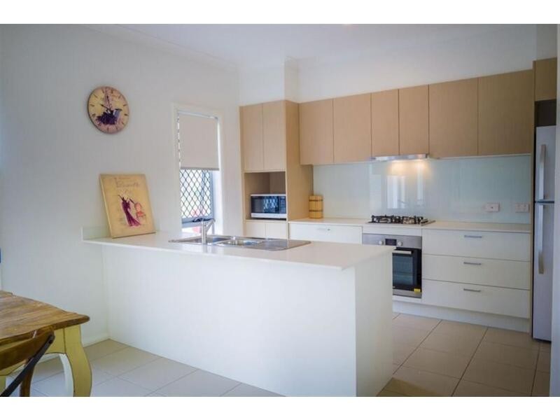Hope Island QLD 4212