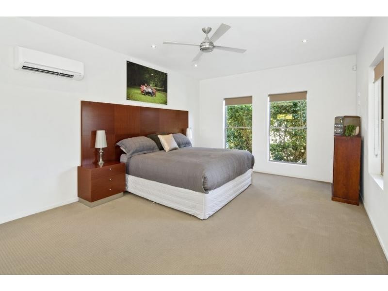 12 Clarence Drive, River Downs Estate, Helensvale QLD 4212