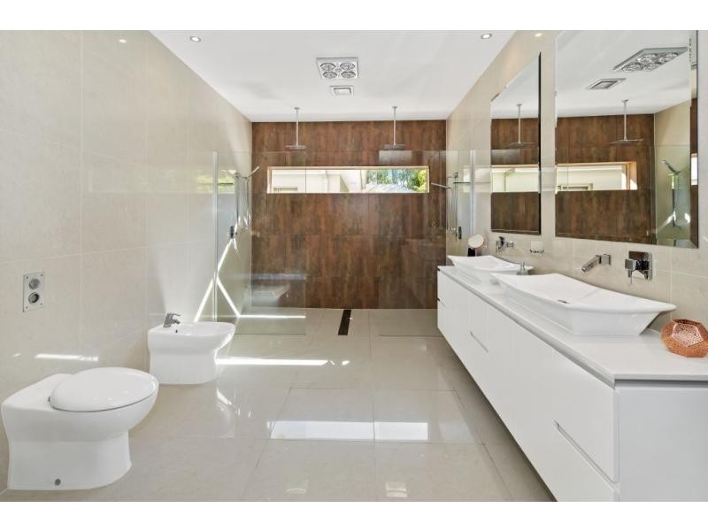 12 Clarence Drive, River Downs Estate, Helensvale QLD 4212