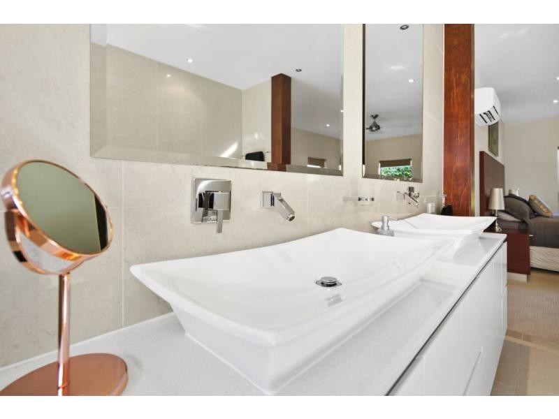 12 Clarence Drive, River Downs Estate, Helensvale QLD 4212