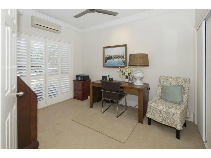 Hope Island QLD 4212