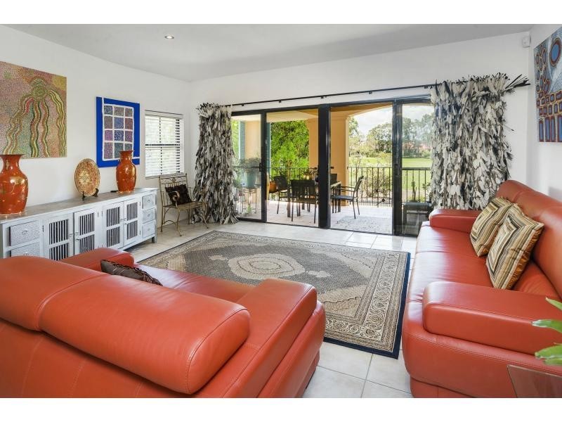 3245 Palladian Drive, Hope Island QLD 4212