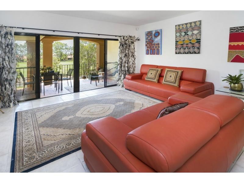 3245 Palladian Drive, Hope Island QLD 4212