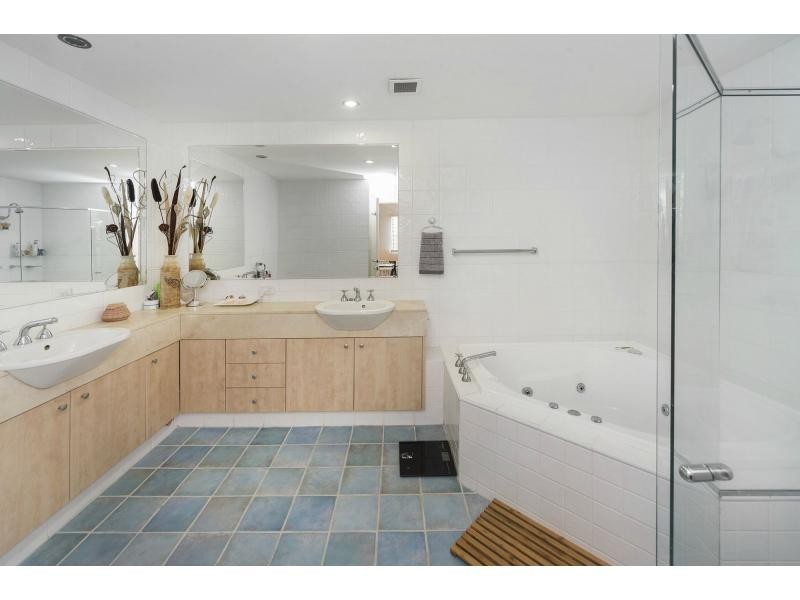 3245 Palladian Drive, Hope Island QLD 4212