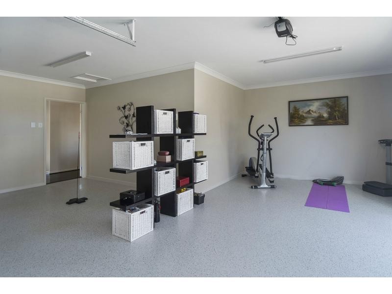 10 Keelson Crescent, Hope Island QLD 4212