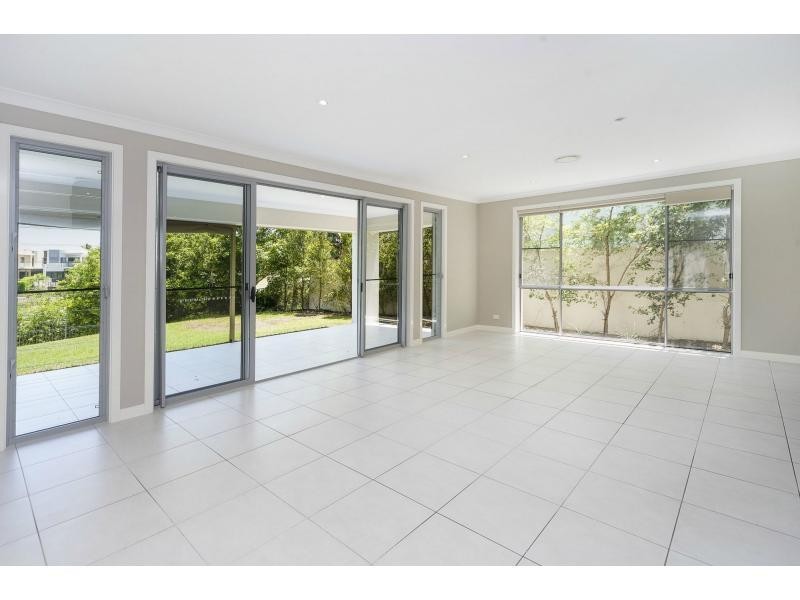 6167 Murten Court, Hope Island QLD 4212