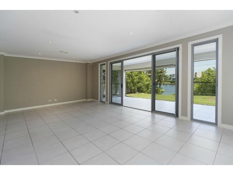 6167 Murten Court, Hope Island QLD 4212