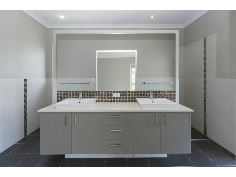 6167 Murten Court, Hope Island QLD 4212