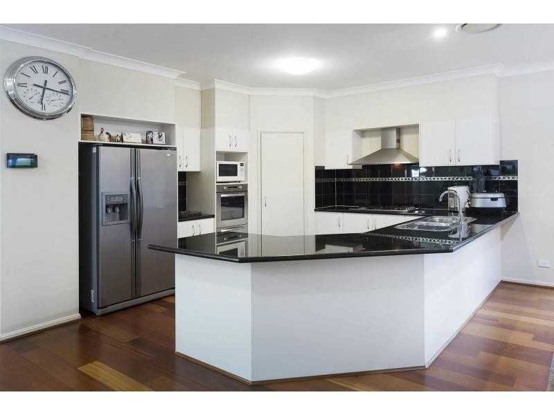 1 Southaven Drive, Helensvale QLD 4212