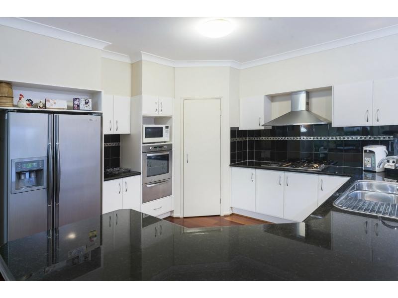 1 Southaven Drive, Helensvale QLD 4212