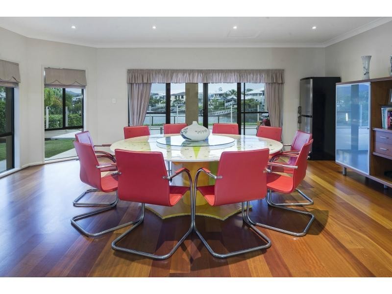 1 Southaven Drive, Helensvale QLD 4212