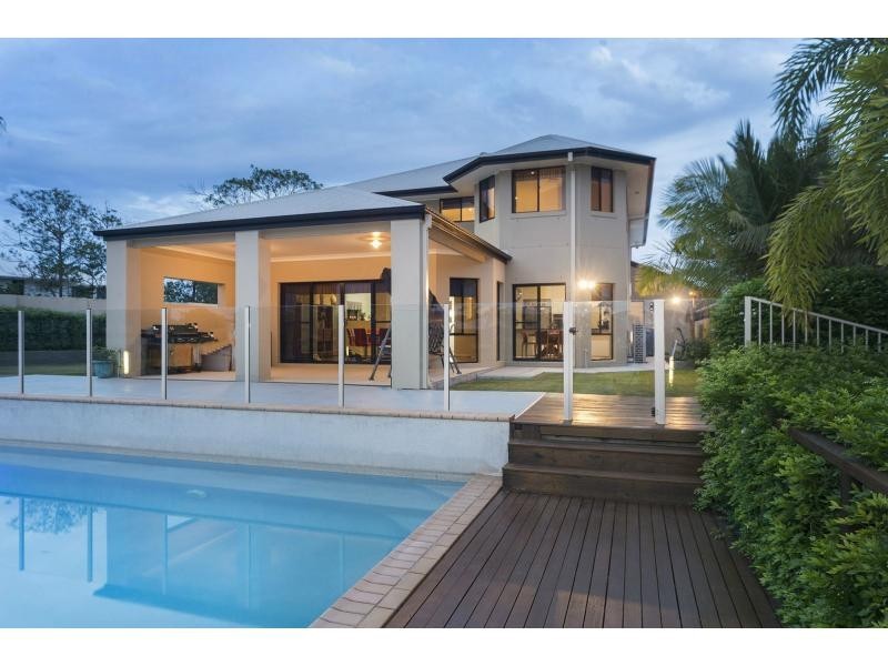 1 Southaven Drive, Helensvale QLD 4212