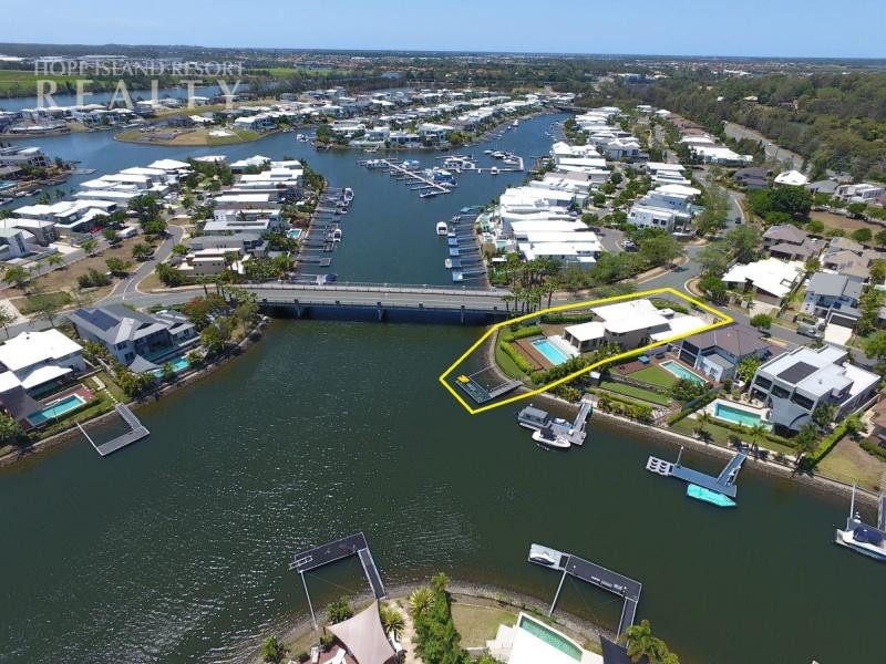 1 Southaven Drive, Helensvale QLD 4212