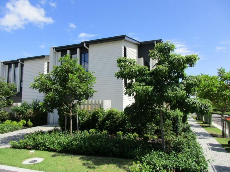 Hope Island QLD 4212