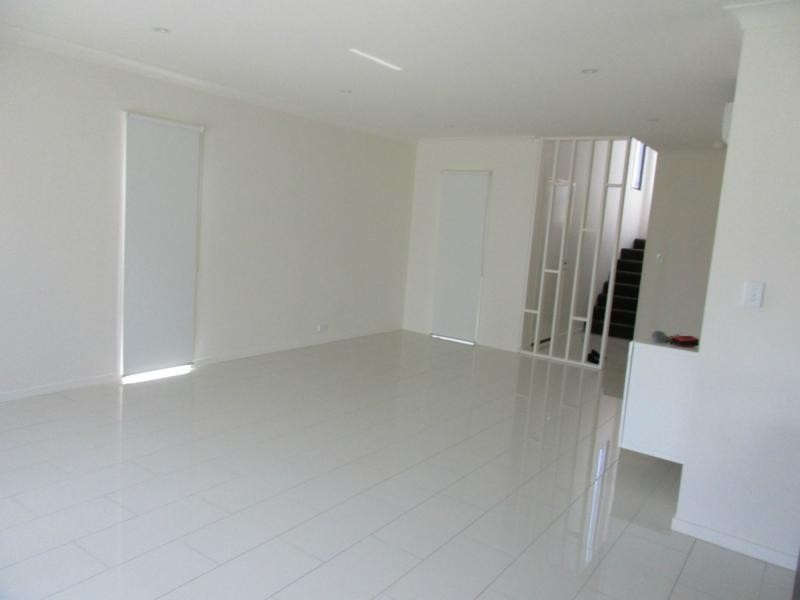 Hope Island QLD 4212