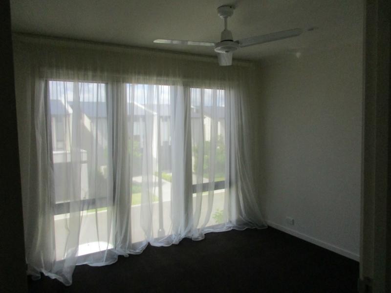 Hope Island QLD 4212