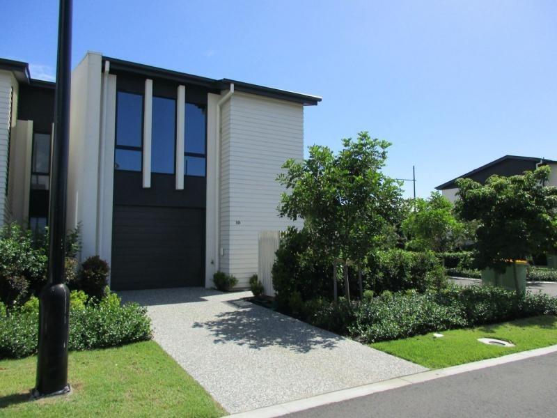 Hope Island QLD 4212