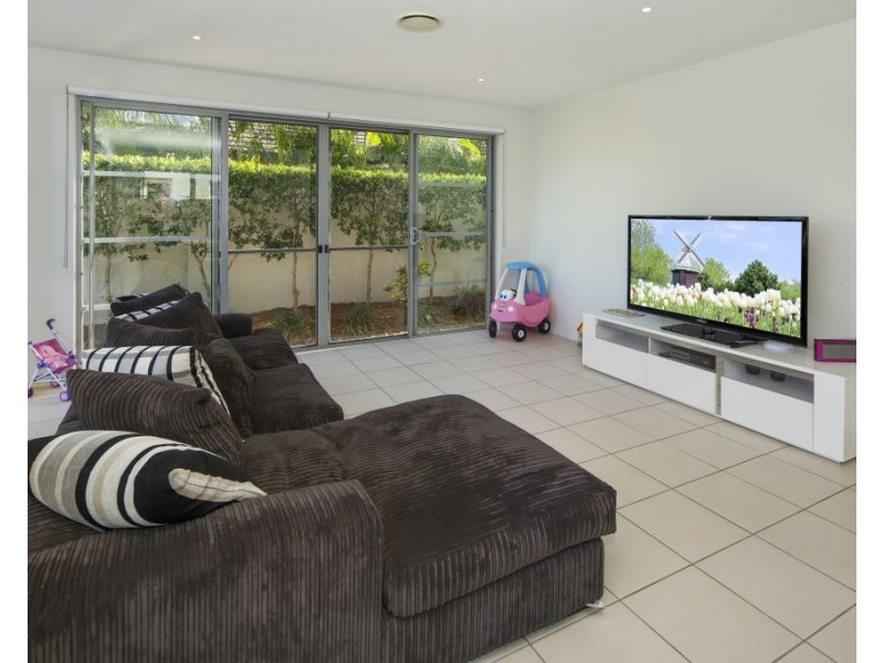 2534 Gracemere Circuit West, Hope Island QLD 4212