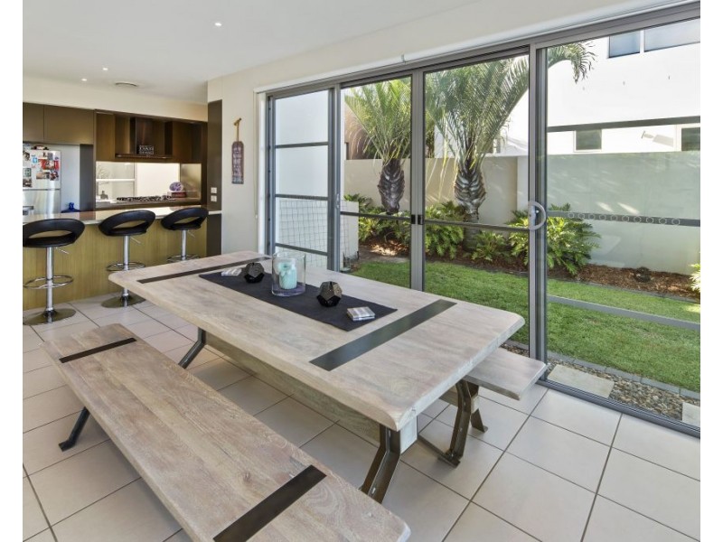2534 Gracemere Circuit West, Hope Island QLD 4212