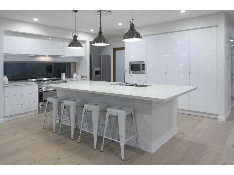 9109 Peter Senior Drive, Hope Island QLD 4212