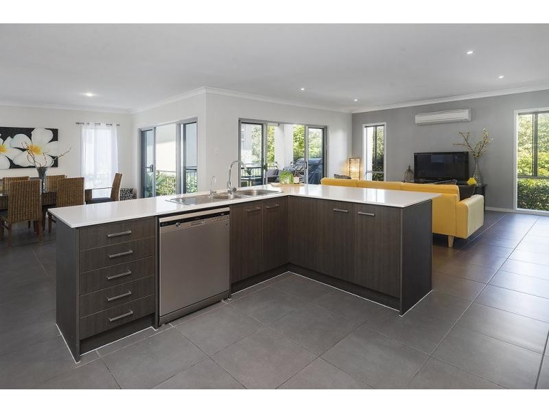 Coomera Waters QLD 4209