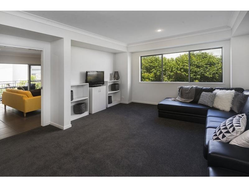 Coomera Waters QLD 4209