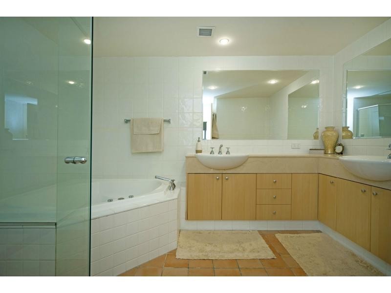 3280 Palladian Drive, Hope Island QLD 4212