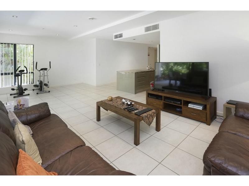 6048 Garda Avenue, Hope Island QLD 4212