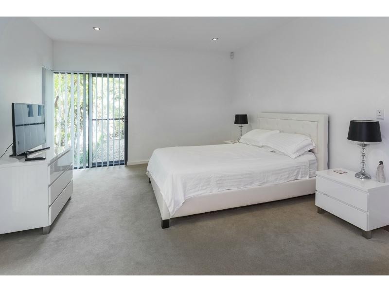 6048 Garda Avenue, Hope Island QLD 4212