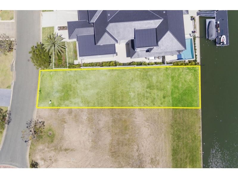 2515 Cressbrook Drive, Hope Island QLD 4212