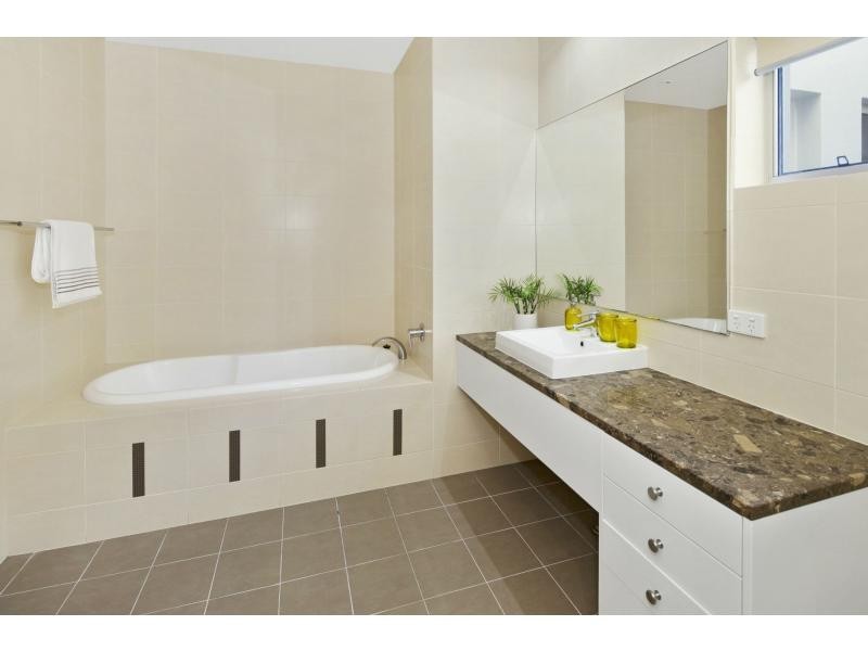 8311 Magnolia Drive, Hope Island QLD 4212