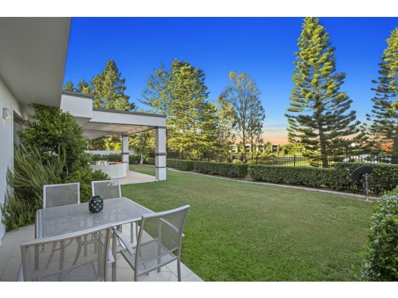 8311 Magnolia Drive, Hope Island QLD 4212