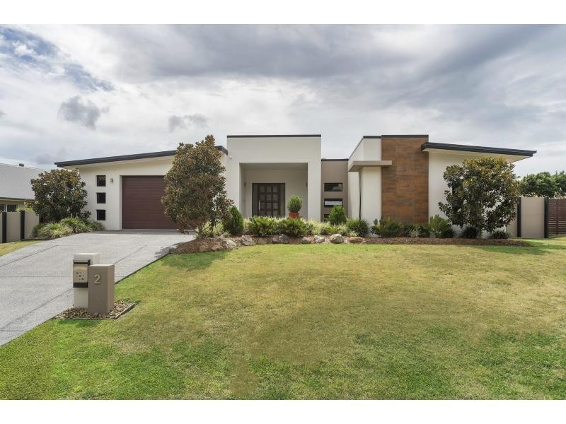 2 Summer Hill Crescent, Maudsland QLD 4210