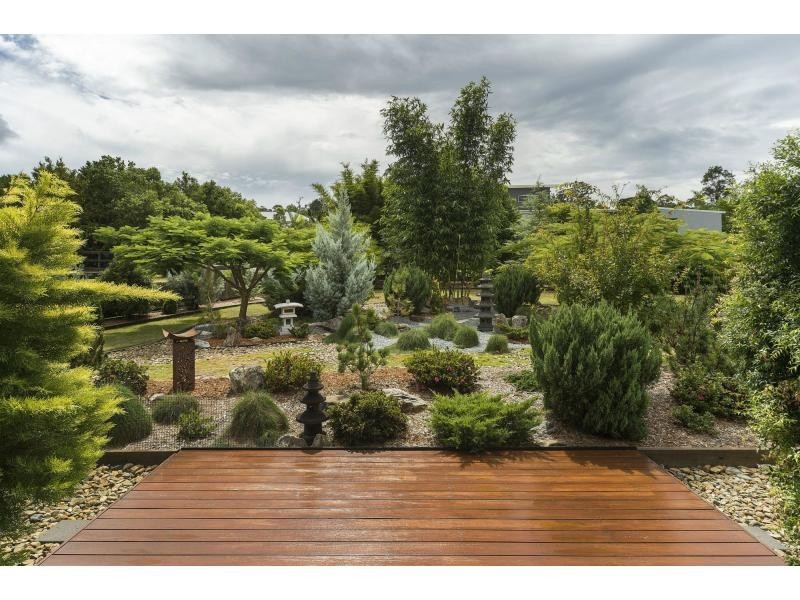 2 Summer Hill Crescent, Maudsland QLD 4210