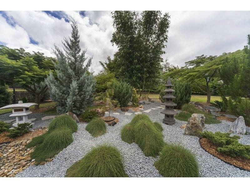 2 Summer Hill Crescent, Maudsland QLD 4210